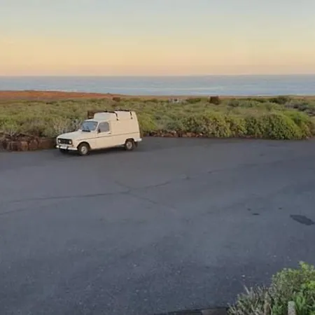 Vamos A La Playa 캠프장 *